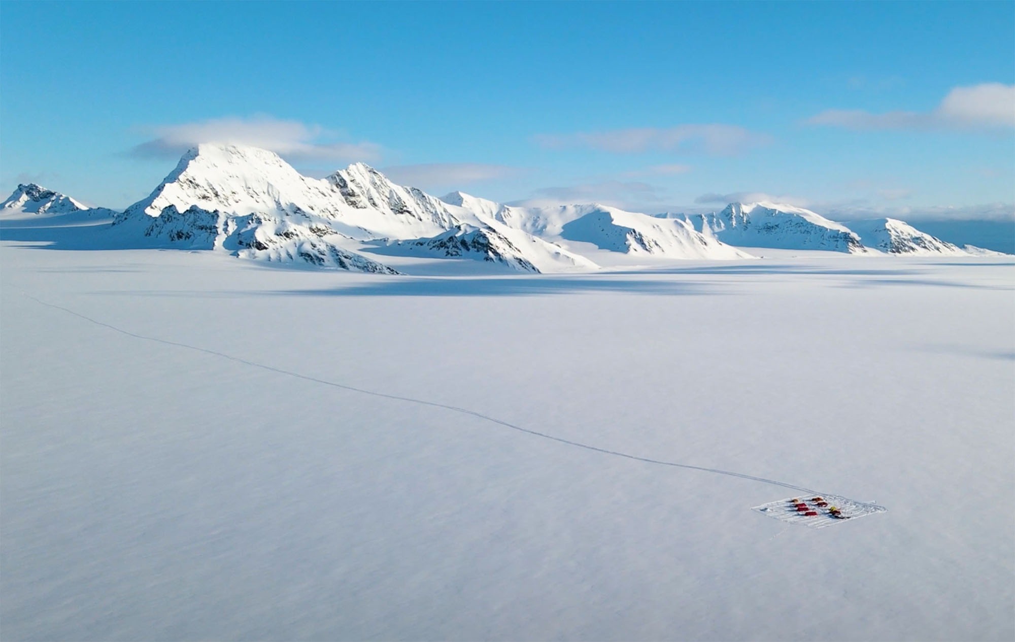 END TO END - SVALBARD - ein Icebreaker Event